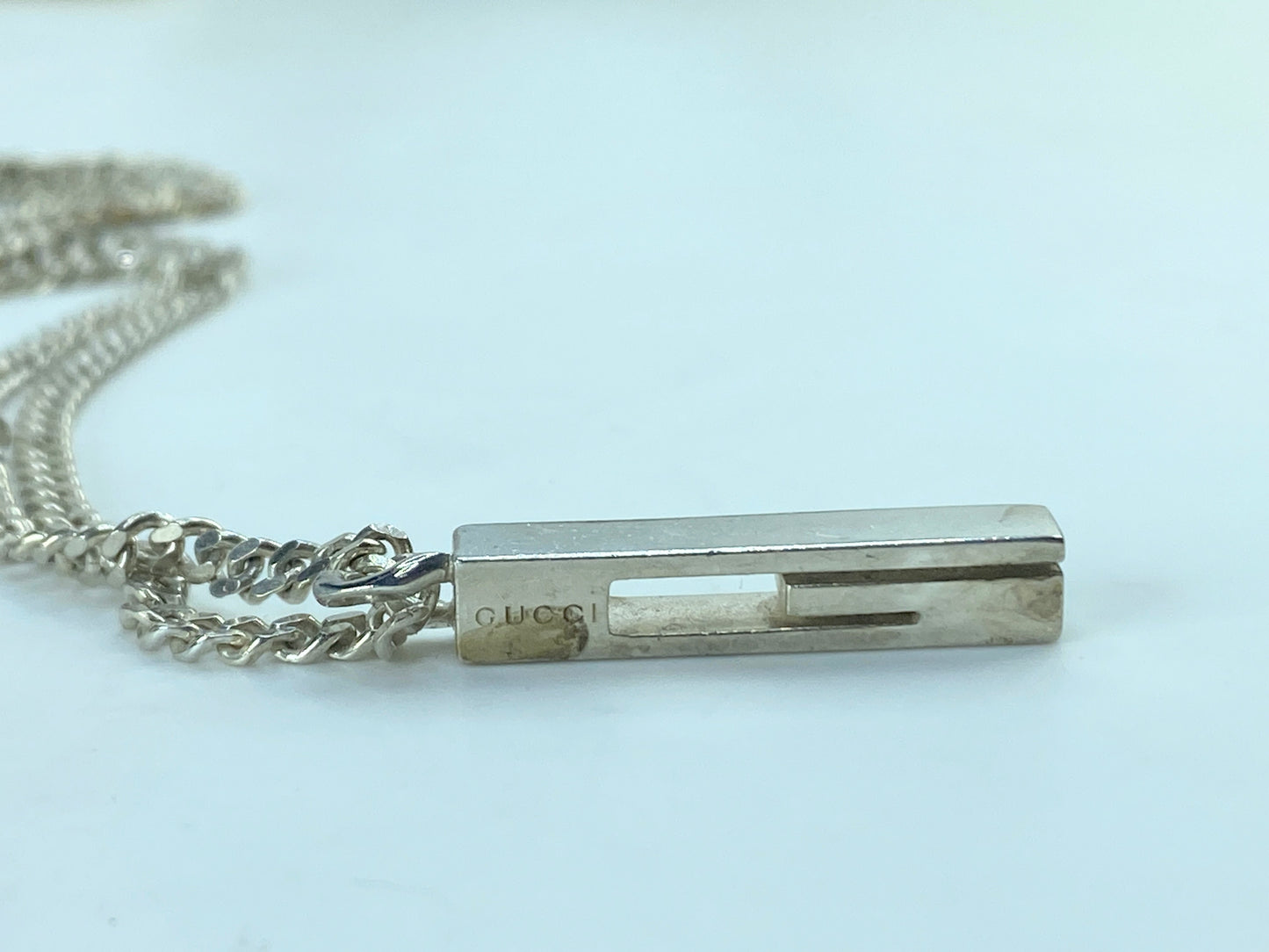 Authentic Men's GUCCI G Mark pendant drop sterling Necklace w Dust Bag JR825