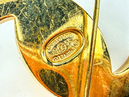 Vintage Authentic Chanel Gold Tone Turnlock CC Logo Brooch 16.6g 1.5"w/box GS834