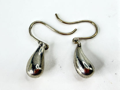Tiffany & Co Elsa Peretti Sterling Silver Teardrop Hook Earrings 3.7g JR2044