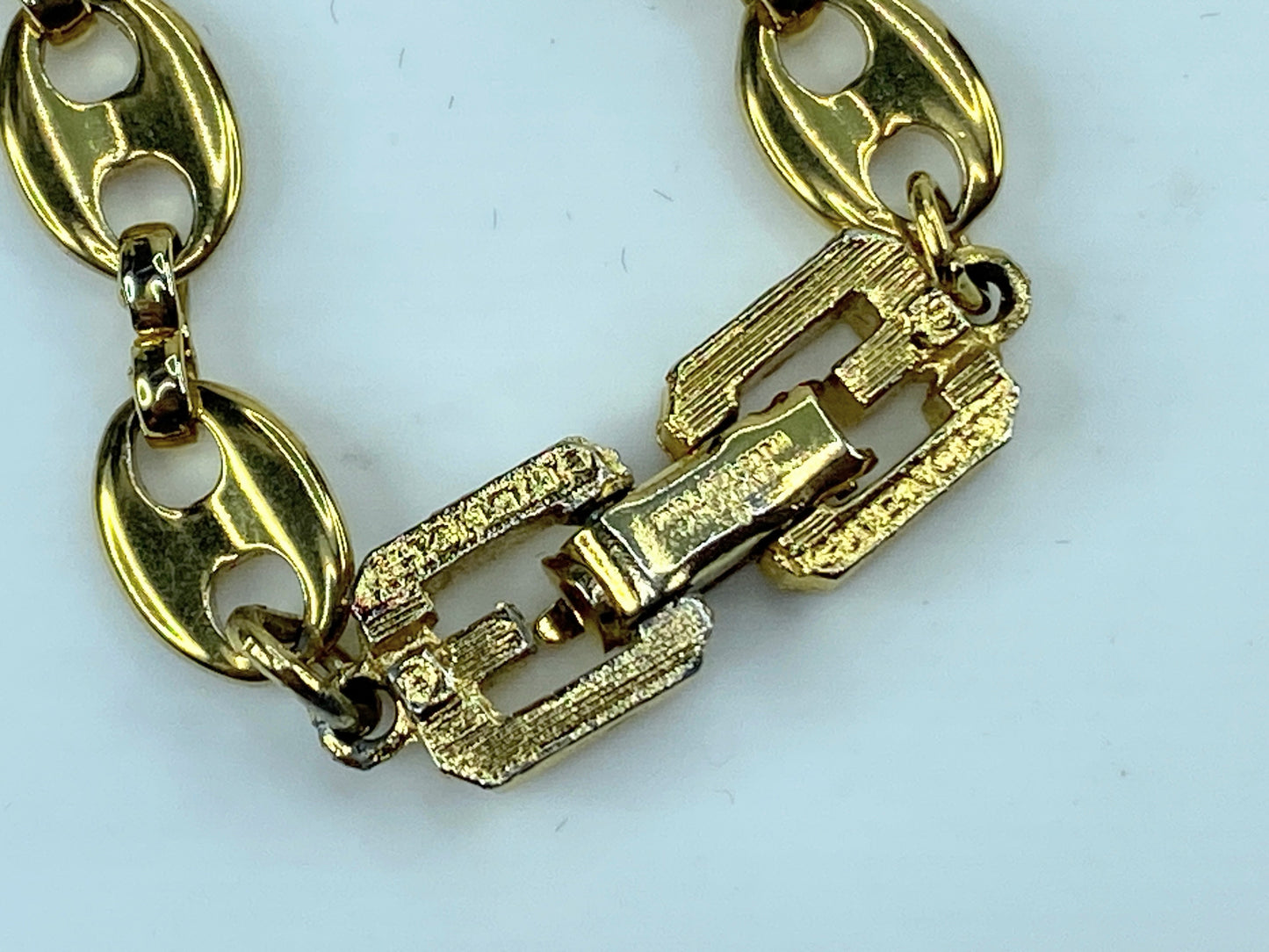 France Vintage Givenchy Bracelet anchor link in gold tone 7.25" 7.8g GS375