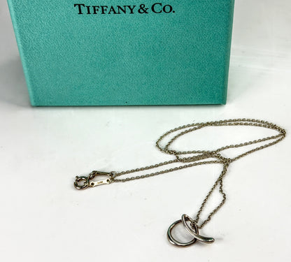 Tiffany & Co. Sterling Silver Initial Q Pendant Necklace 16" 4.3g JR2047