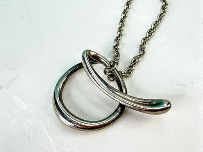 Tiffany & Co. Sterling Silver Initial Q Pendant Necklace 16" 4.3g JR2047