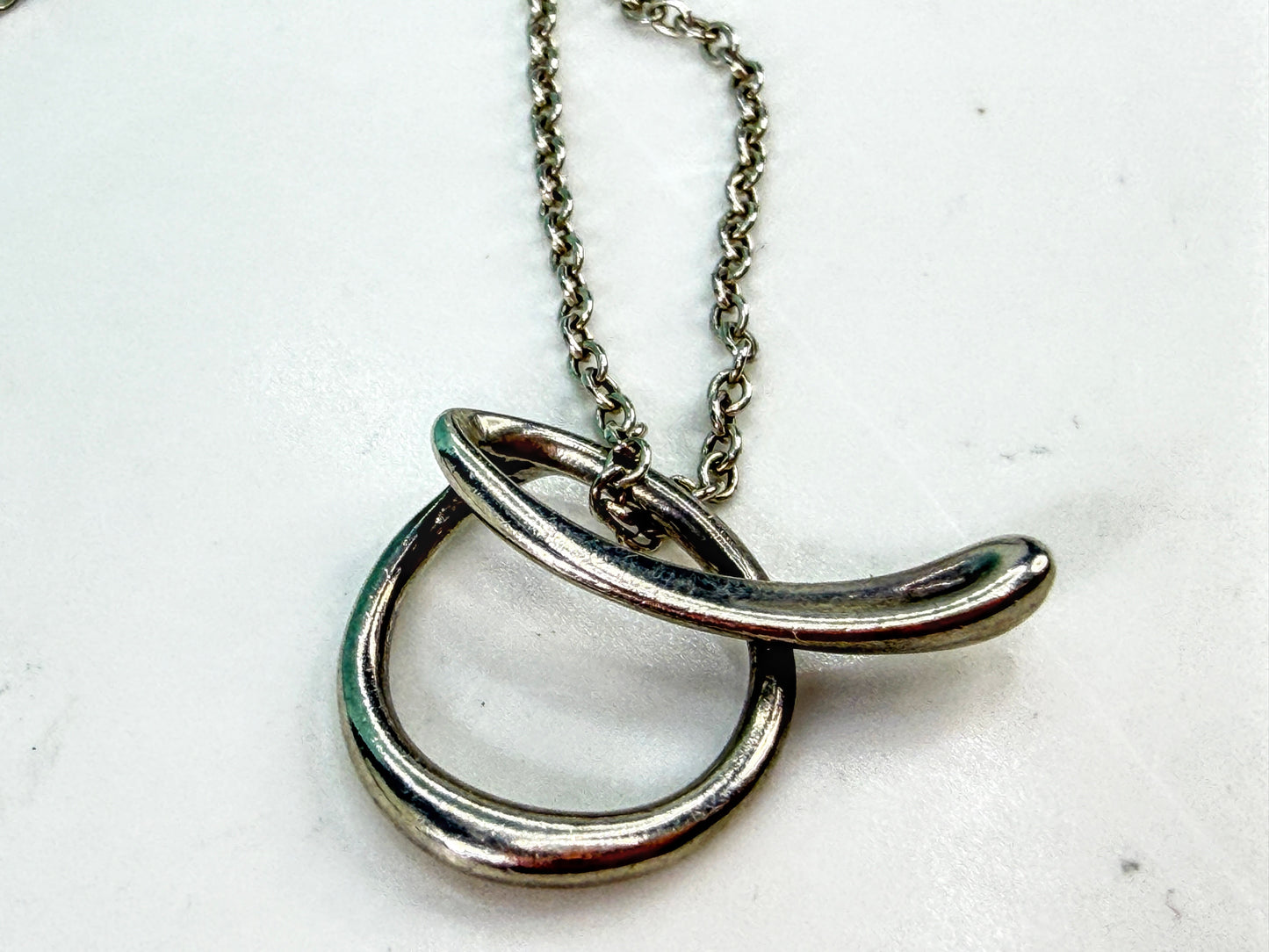 Tiffany & Co. Sterling Silver Initial Q Pendant Necklace 16" 4.3g JR2047