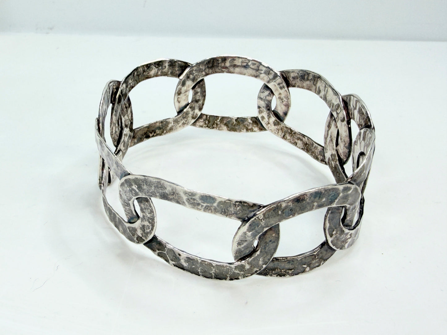 Vintage IPPOLITA Hammered Oval Link stackable Sterling Silver Bracelet JR1318