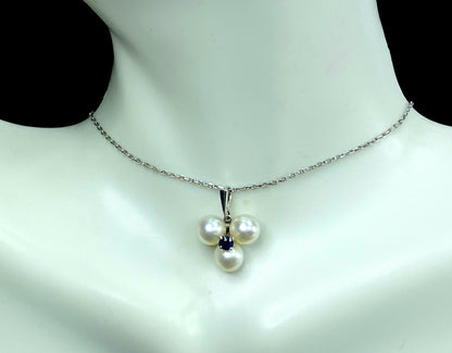 Shamrock 6.5mm Akoya Pearl Blue Sapphire pendant necklace