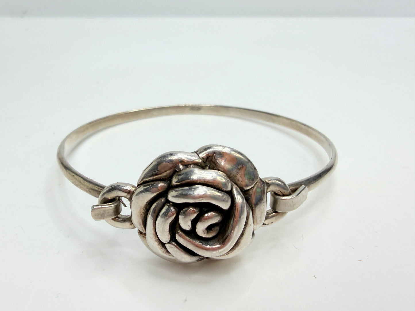 Vintage Sterling Silver Sculpted Rose Floral Hook Bangle Bracelet 925 JR1320