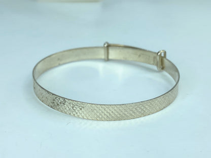 c1940 Sterling Silver 5mm Plaid etched expandable children bangle 5" 4g JR833