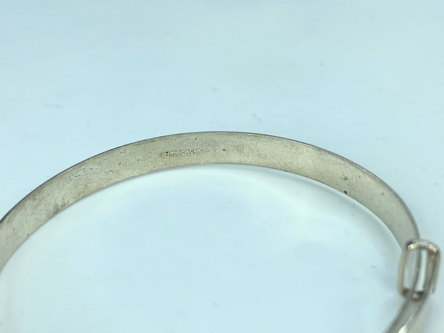 c1940 Sterling Silver 5mm Plaid etched expandable children bangle 5" 4g JR833
