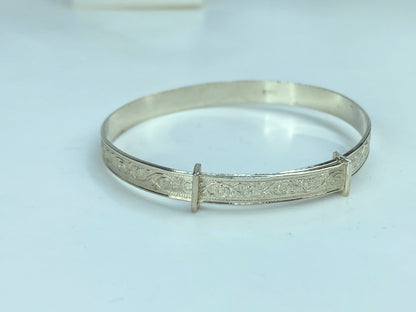 Adorable Sterling Silver 5mm Rose expandable children bangle 4.5" 5.4g JR834