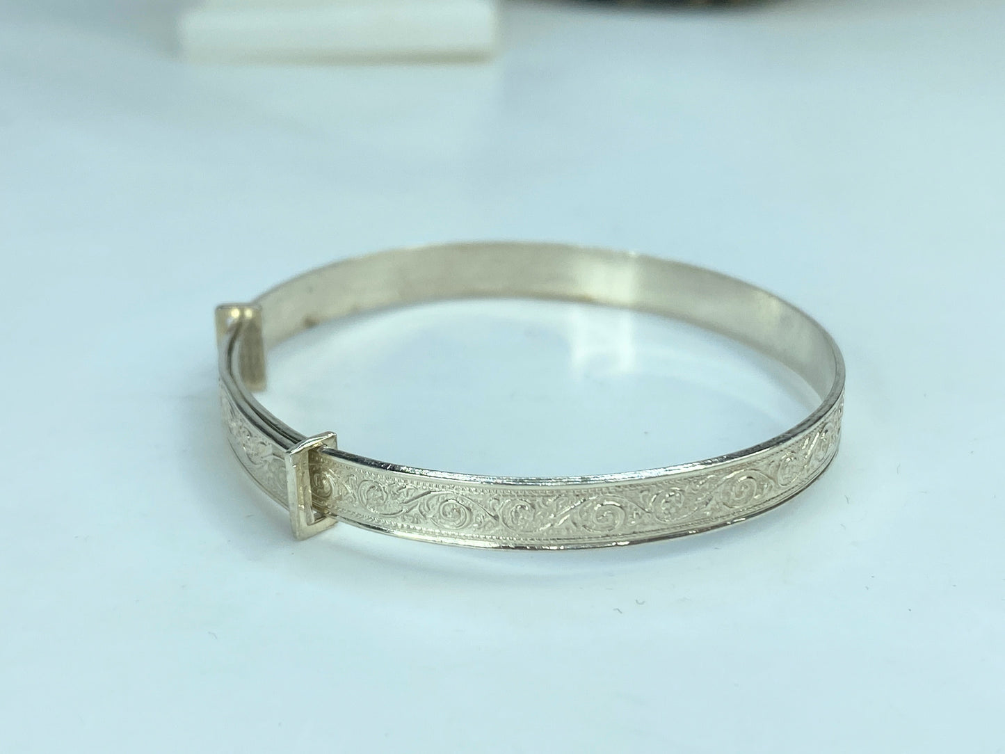 Adorable Sterling Silver 5mm Rose expandable children bangle 4.5" 5.4g JR834