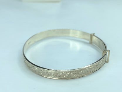 Adorable Sterling Silver 5mm Rose expandable children bangle 4.5" 5.4g JR834
