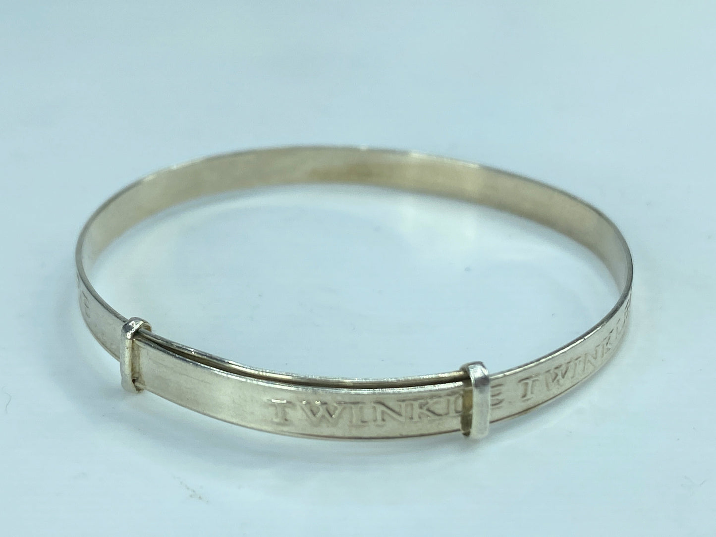 Sterling children bangle "Twinkle Twinkle Little Star, How.." carved 4" JR836