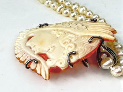 Vintage M&M Scognamiglio Italian Carved Shell Cameo Pearl Necklace 12.7g JR2061