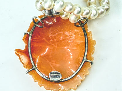 Vintage M&M Scognamiglio Italian Carved Shell Cameo Pearl Necklace 12.7g JR2061