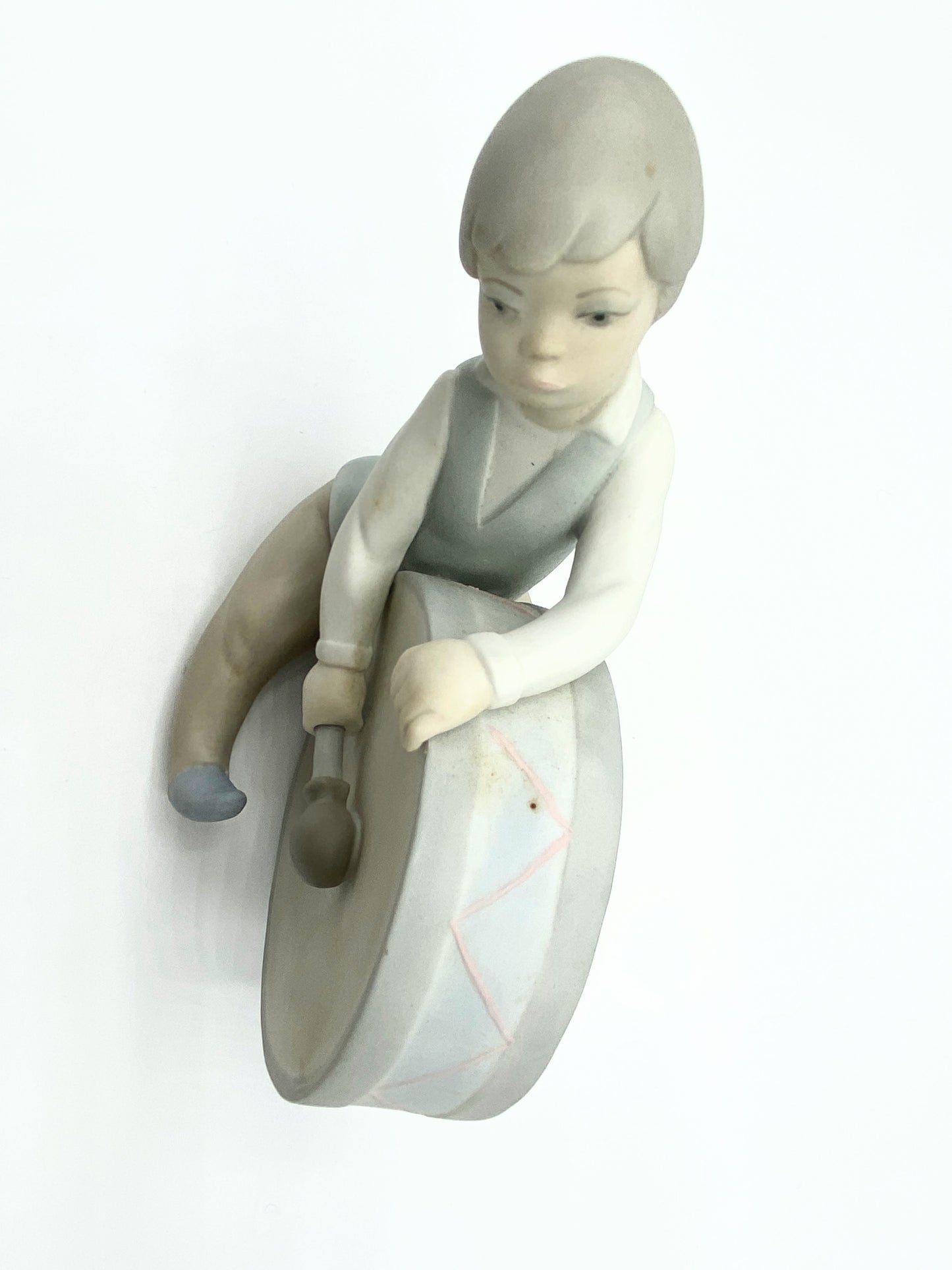 Lladro Boy with Drum figurine satin finish Mint condition #4616