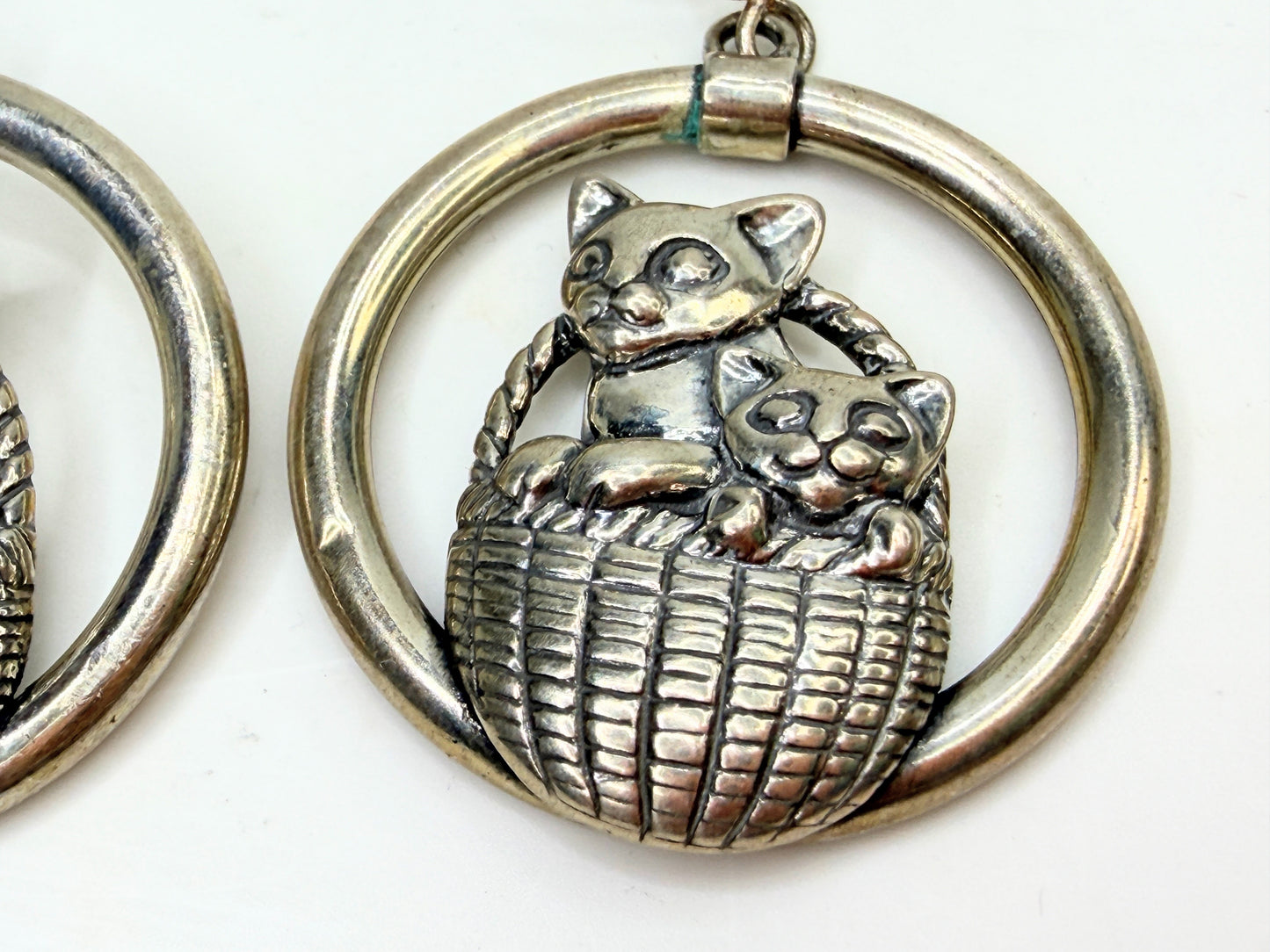 Signed Adorable Sterling Silver bundle Cat Basket Hoop Earrings JR1326