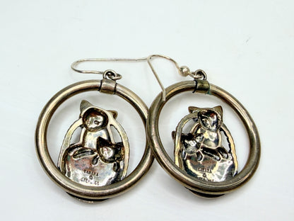 Signed Adorable Sterling Silver bundle Cat Basket Hoop Earrings JR1326