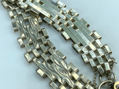 London 1979 Decorative Unique Stackable 4 Bar Panel Sterling Gate Bracelet JR841