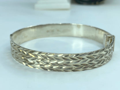 Sturdy Sterling silver 10mm Braided Design hindged Bangle Bracelet 7" 21g JR838