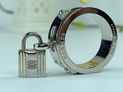 Hermes  Palladium Swift Kelly Lock Scarf Ring black Enamel Biscuit GS218