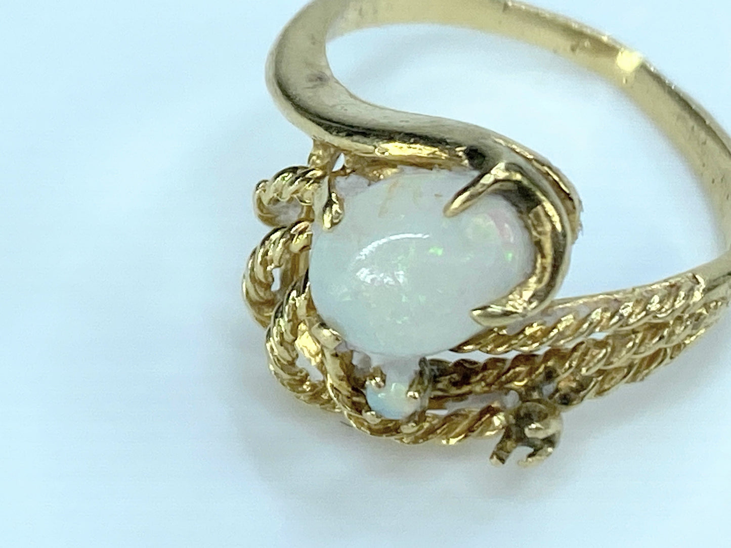 14K yellow gold Oval Opal cabochons rope link ring s6.5 2.8g JR9121