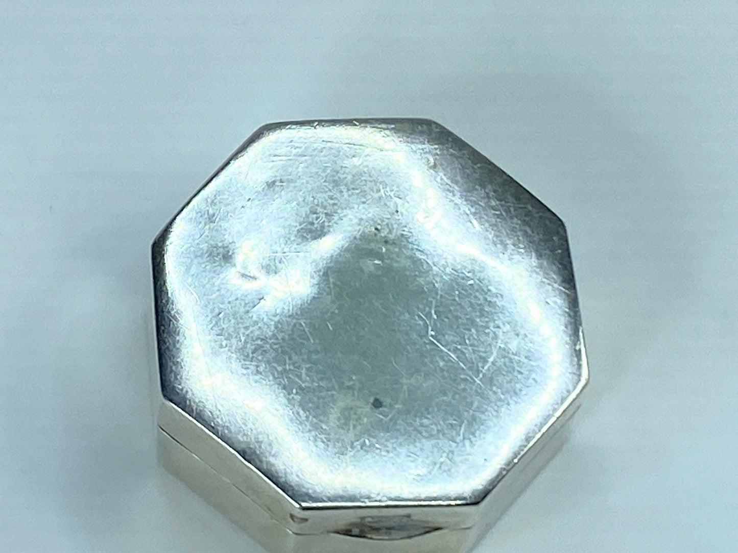 Plain Hexagonal Pill Box 925 Sterling Silver English Hallmarks 13/8" 14g SS89