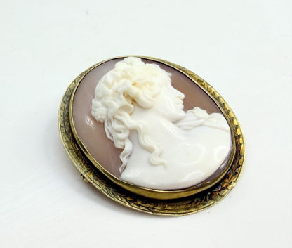 Antique 14K Gold Hand Carved Shell Cameo Brooch Pendant 19th C JR1342