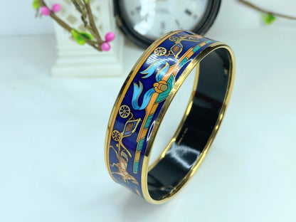 Hermès Horse and Carriage Equestrian 18mm Wide Enamel Bangle 7.5" GS563