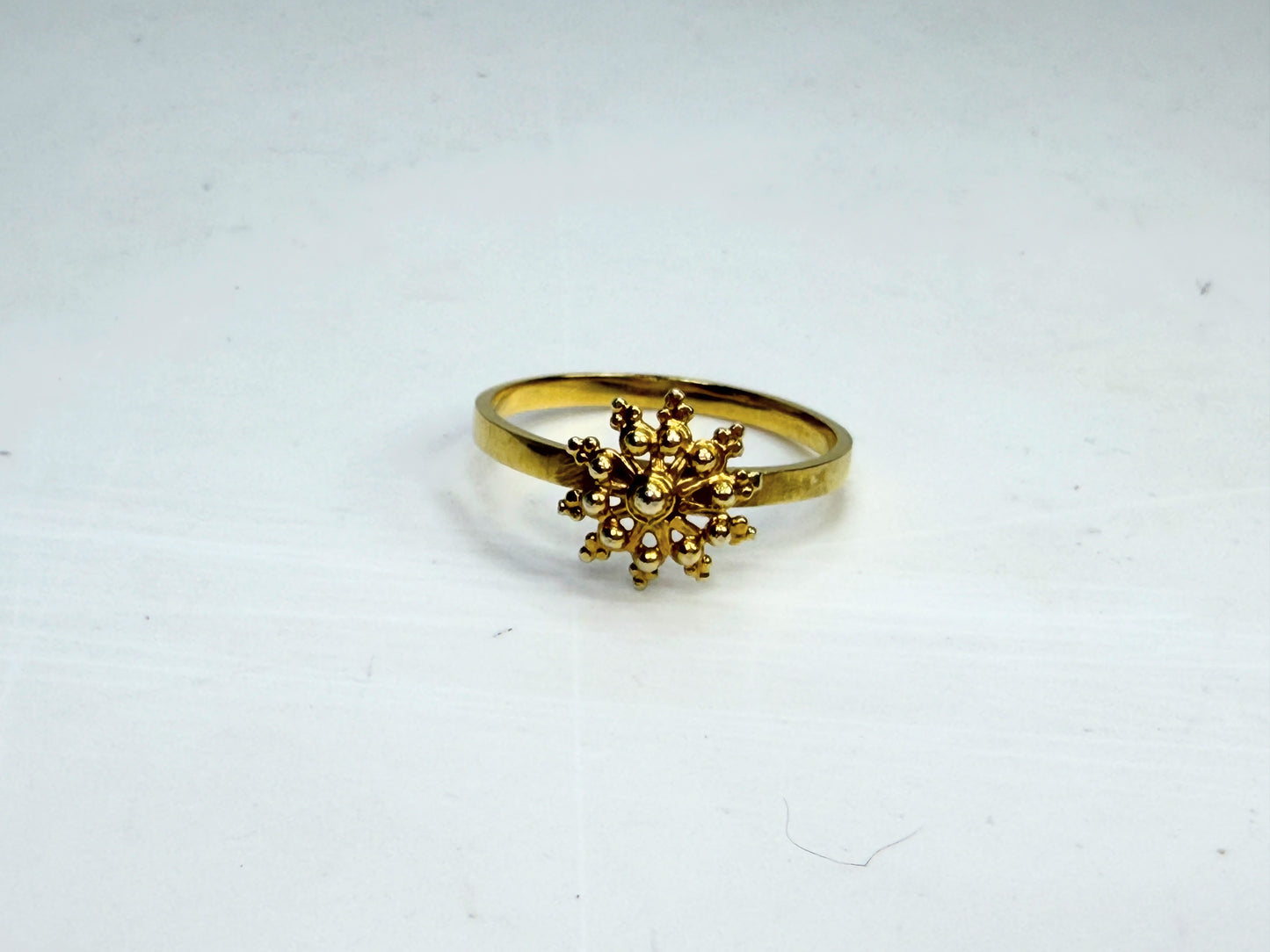 Ornate 10K Gold Granulation Starburst Ring Size 7.5 JR1347