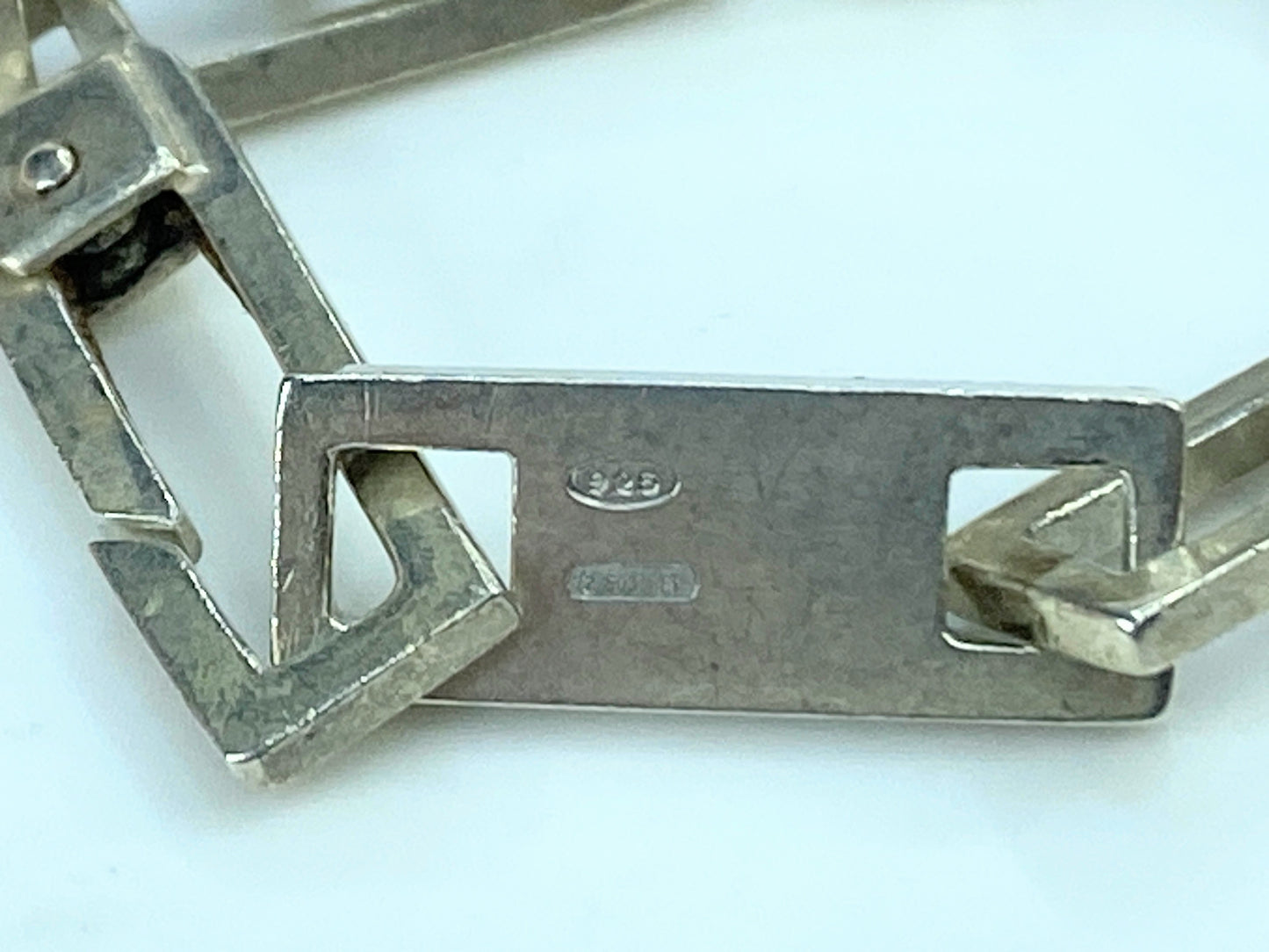 Gucci sterling Rectangular corner edge men bracelet w/pouch 7.75" 16.4g JR846