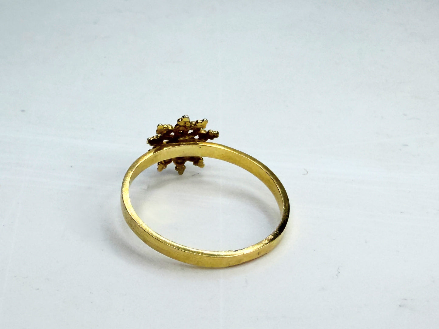 Ornate 10K Gold Granulation Starburst Ring Size 7.5 JR1347