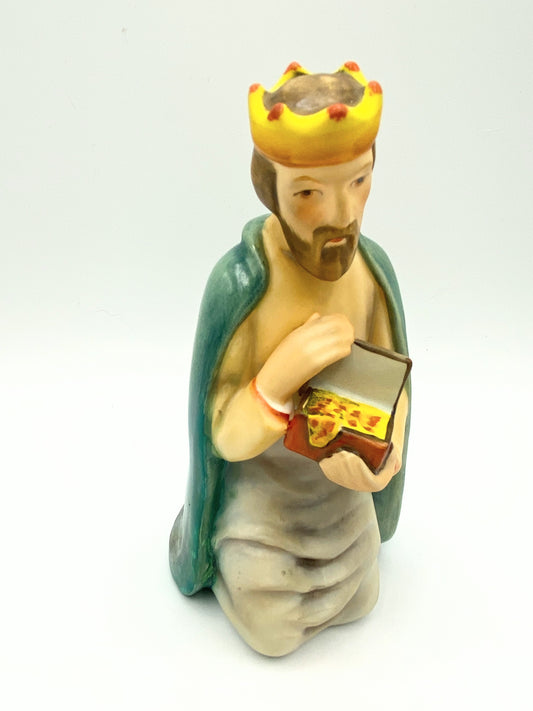 Goebel Hummel Kneeling King Offering Gold 214-N Nativity Figurine A197