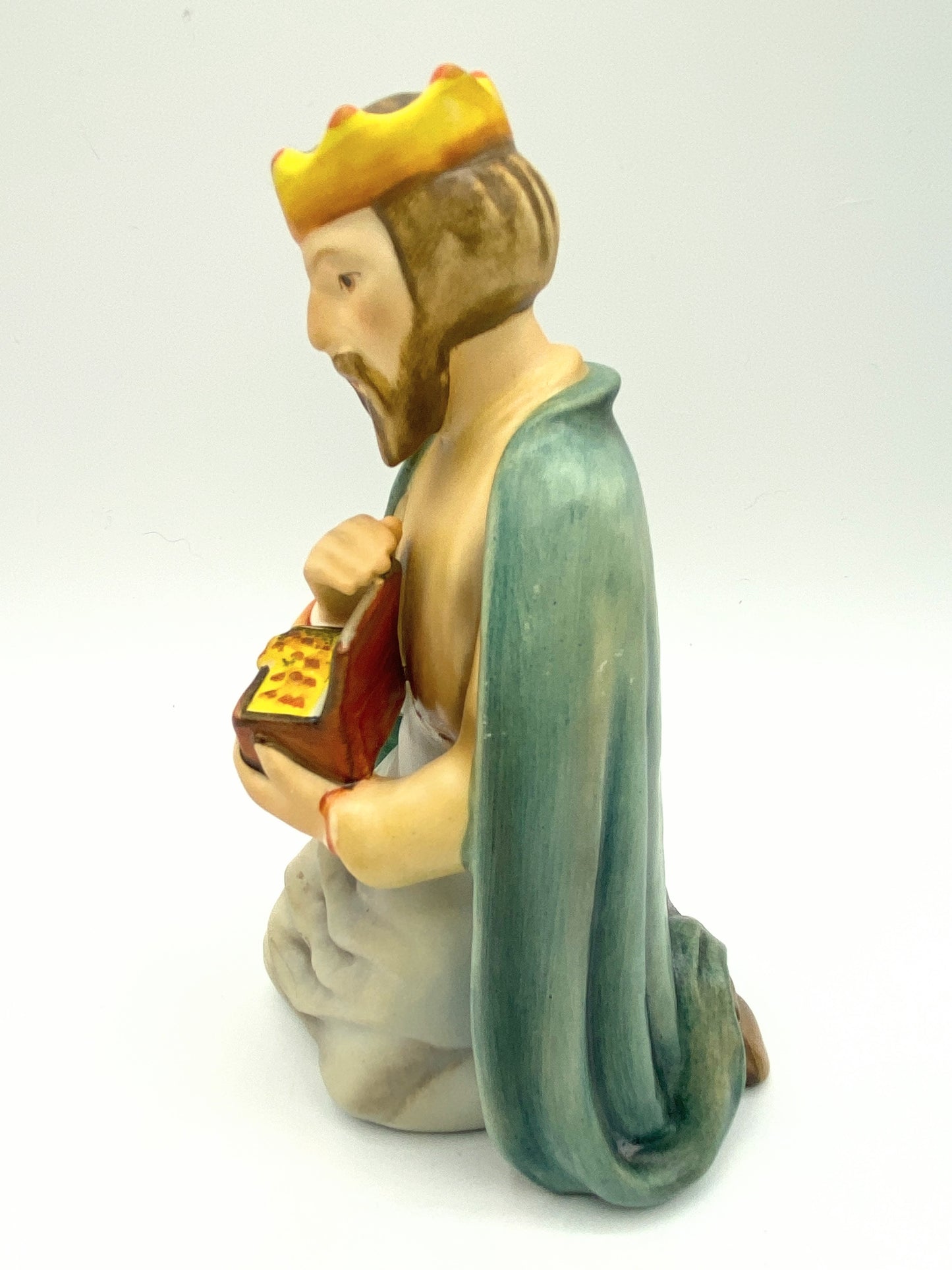 Goebel Hummel Kneeling King Offering Gold 214-N Nativity Figurine A197