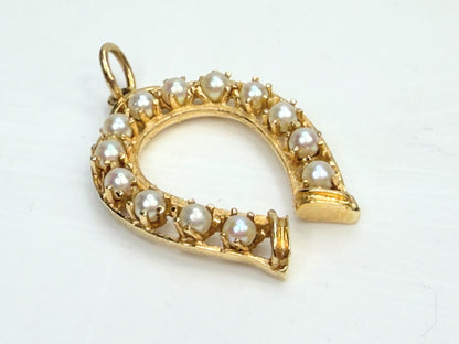 Good Luck 14K Gold Pearl Horseshoe Pendant 30x21mm JR1351