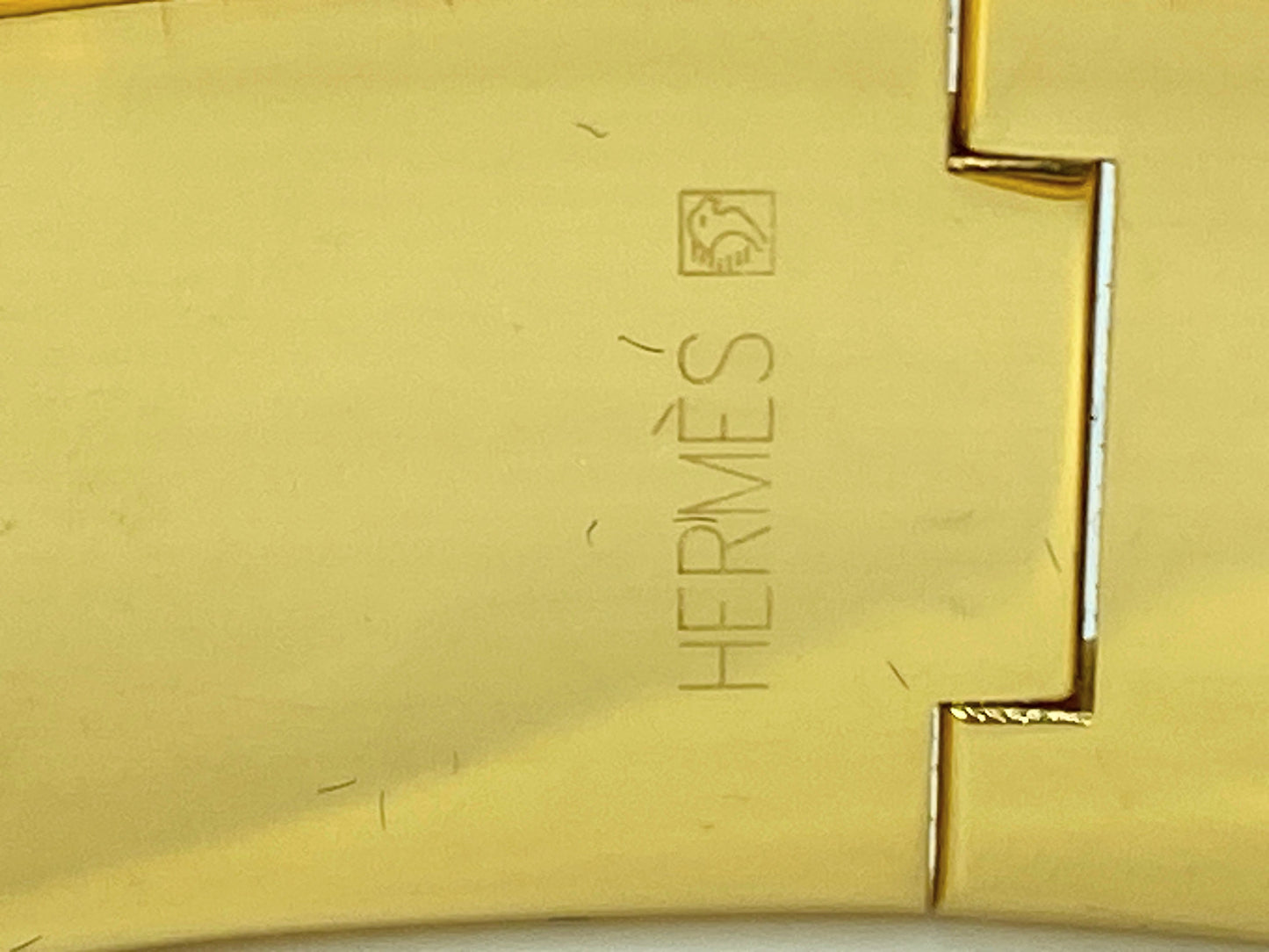Hermes cloisonne enamel golden click and clack Flacon ethnic horse design GS570