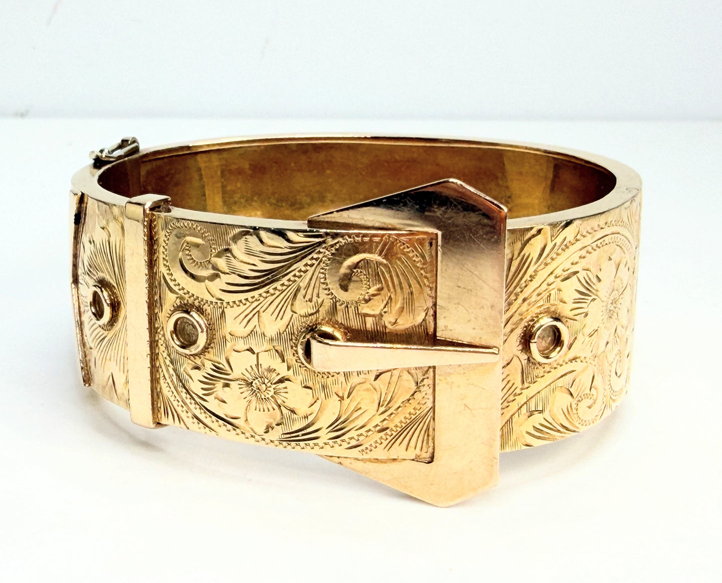 Antique 14K Gold Engraved Buckle Bangle 34.9g JR1352