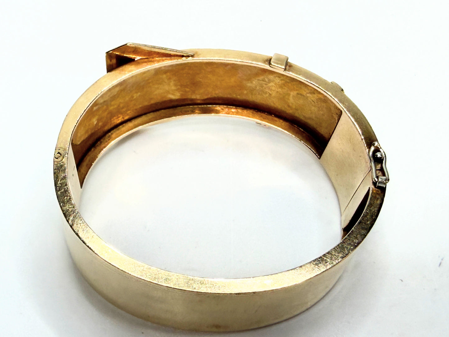 Antique 14K Gold Engraved Buckle Bangle 34.9g JR1352