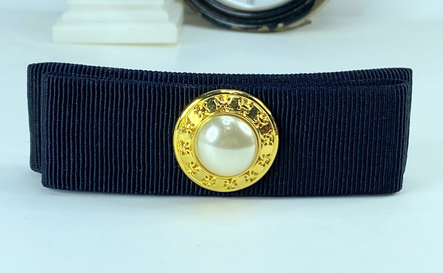 Salvatore Ferragamo Valletta Black Gold-tone Pearl White Gancini hair clip GS579