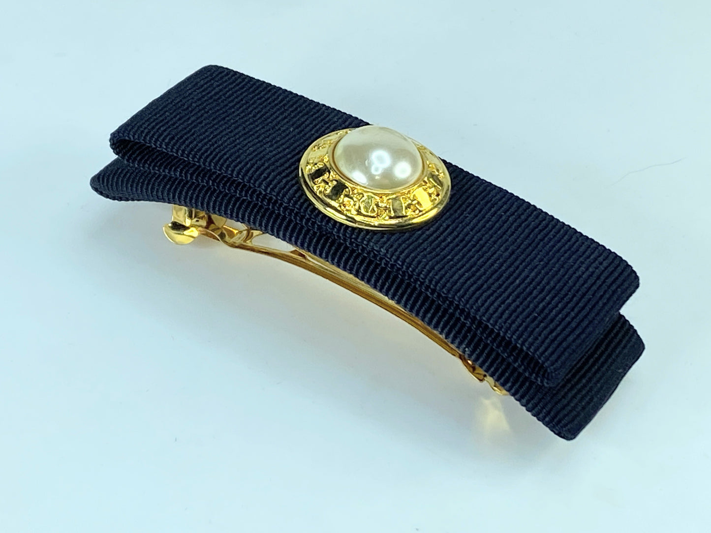 Salvatore Ferragamo Valletta Black Gold-tone Pearl White Gancini hair clip GS579
