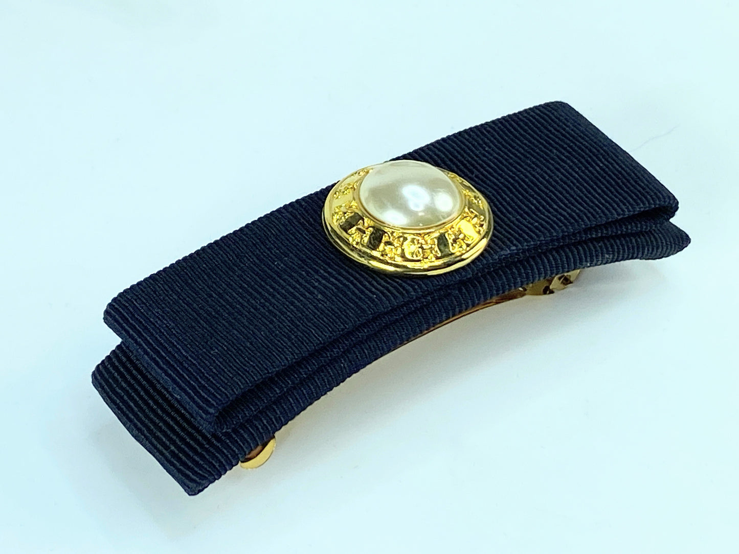 Salvatore Ferragamo Valletta Black Gold-tone Pearl White Gancini hair clip GS579