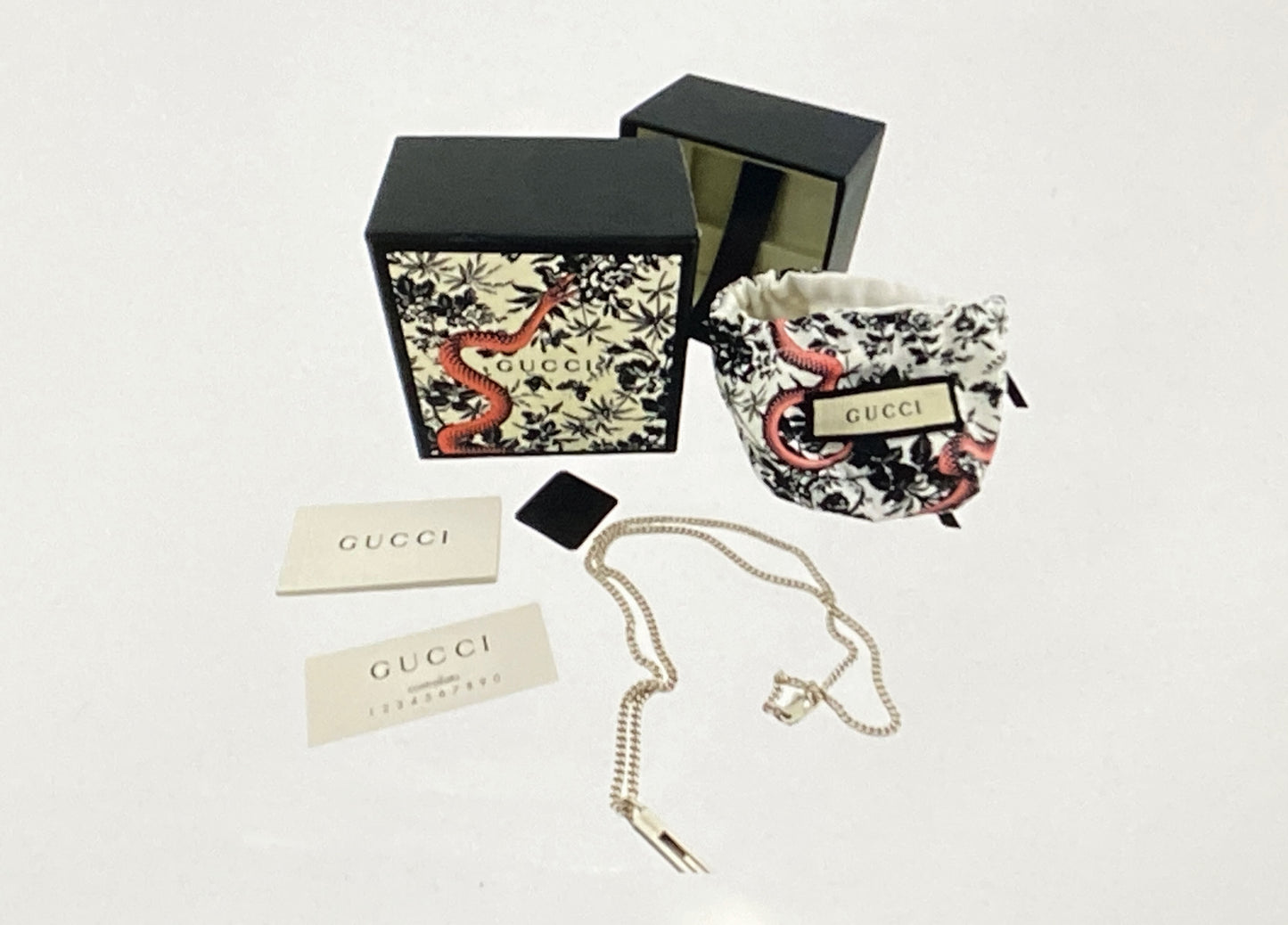Authentic Men's GUCCI G Mark pendant drop sterling Necklace w Dust Bag JR825