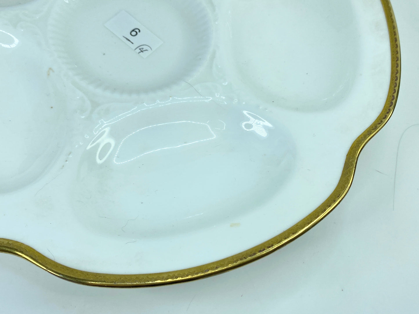 England Wedgwood Art Deco bone China Embossed & gold gilt oyster plate 9" A324