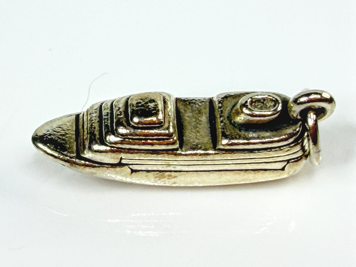 James Avery Retired Sterling Silver 3D Speedboat Motor Boat Charm 7g JR2122