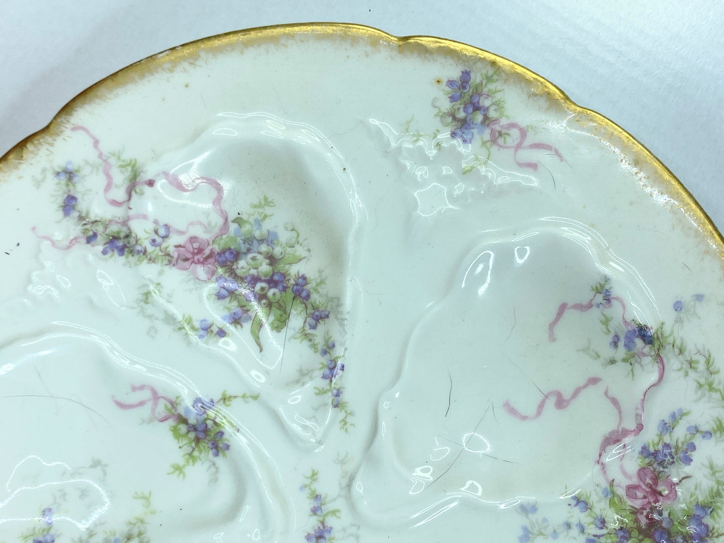 Rare GDA Limoges France 8.5" Oyster Plate Lavender Roses Circa 1906 Oyster A335