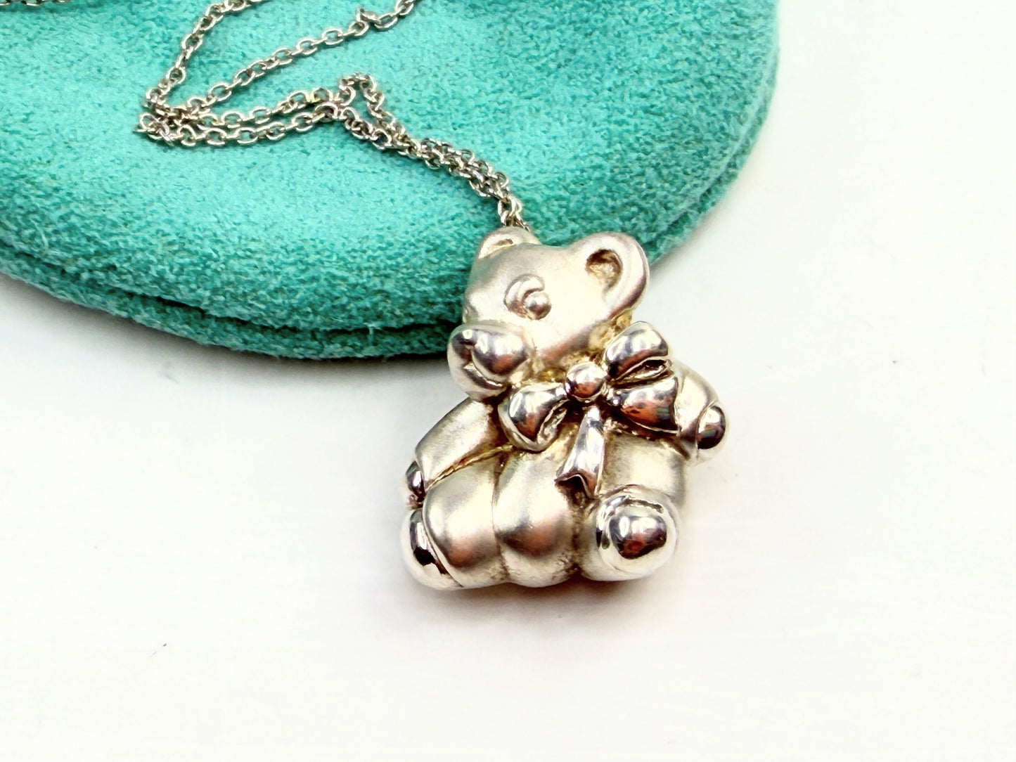 Tiffany & Co. Sterling Silver Teddy Bear with Ribbon Bow Necklace 16" JR1368