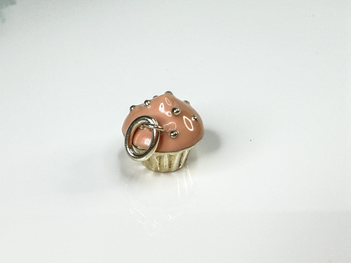 Tiffany & Co. Retired Pink Enamel Sterling Silver Cupcake Charm Pouch JR2150