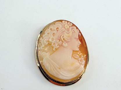 Vintage Italian 14K Gold Hand-Carved Shell Cameo Pendant Brooch JR1379