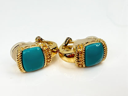 Vintage 925 Sterling Gold Tone Turquoise Blue Cabochon Clip Earrings JR2155