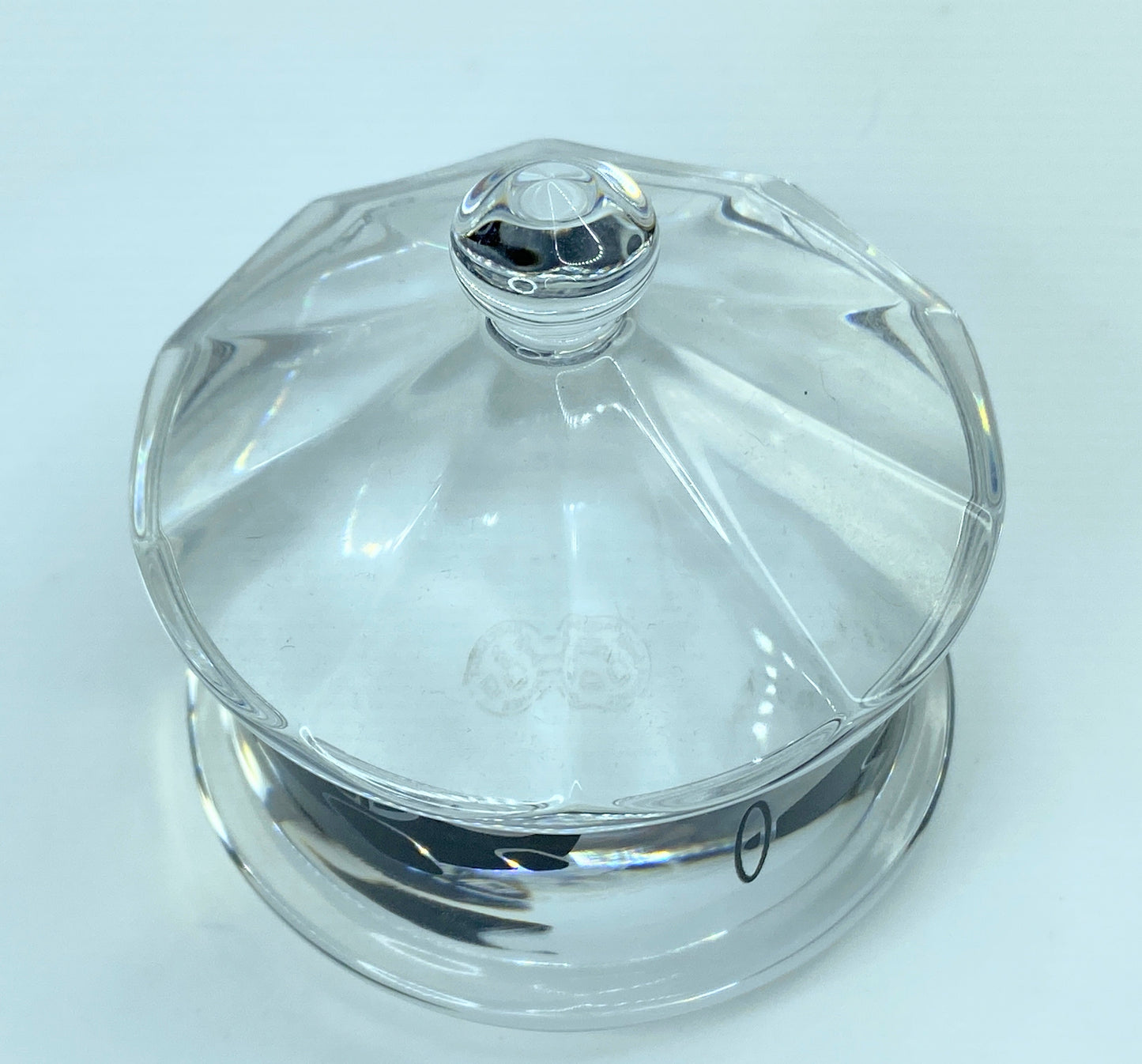 Baccarat "Merry go round" spinning Crystal paperweight 2 7/8" S129