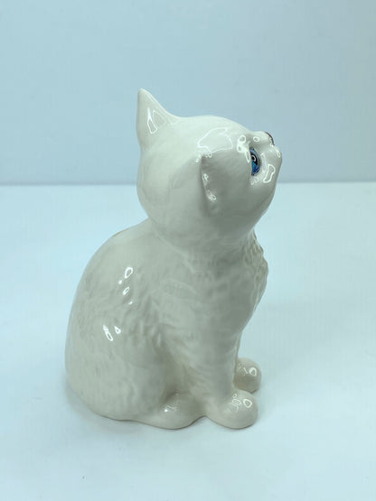 Vintage Royal Doulton 4” White Persian Sitting Cat Figurine 4x2.5" A339